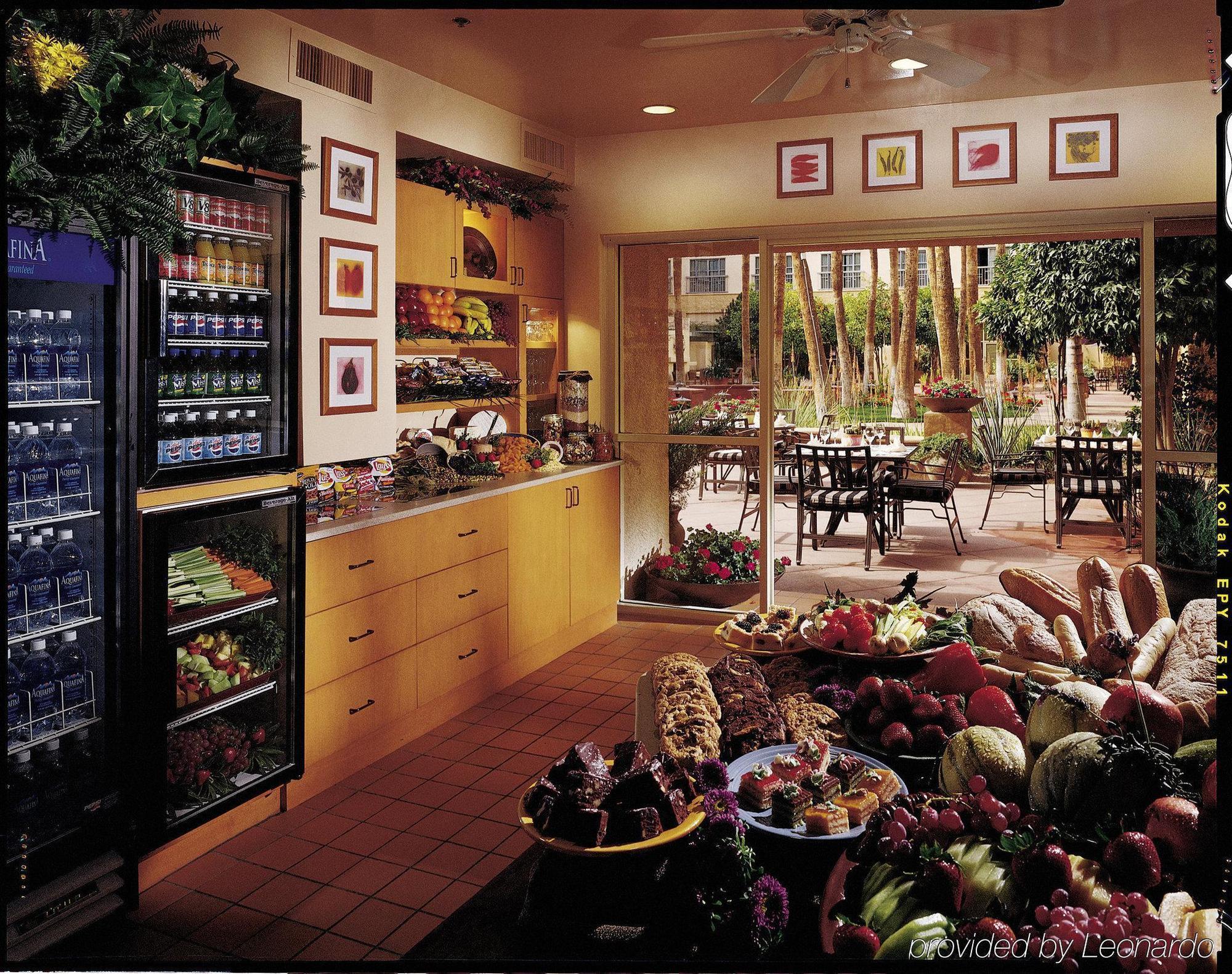 Tempe Mission Palms- Destination Fee Includes Parking Hotel Restaurant billede