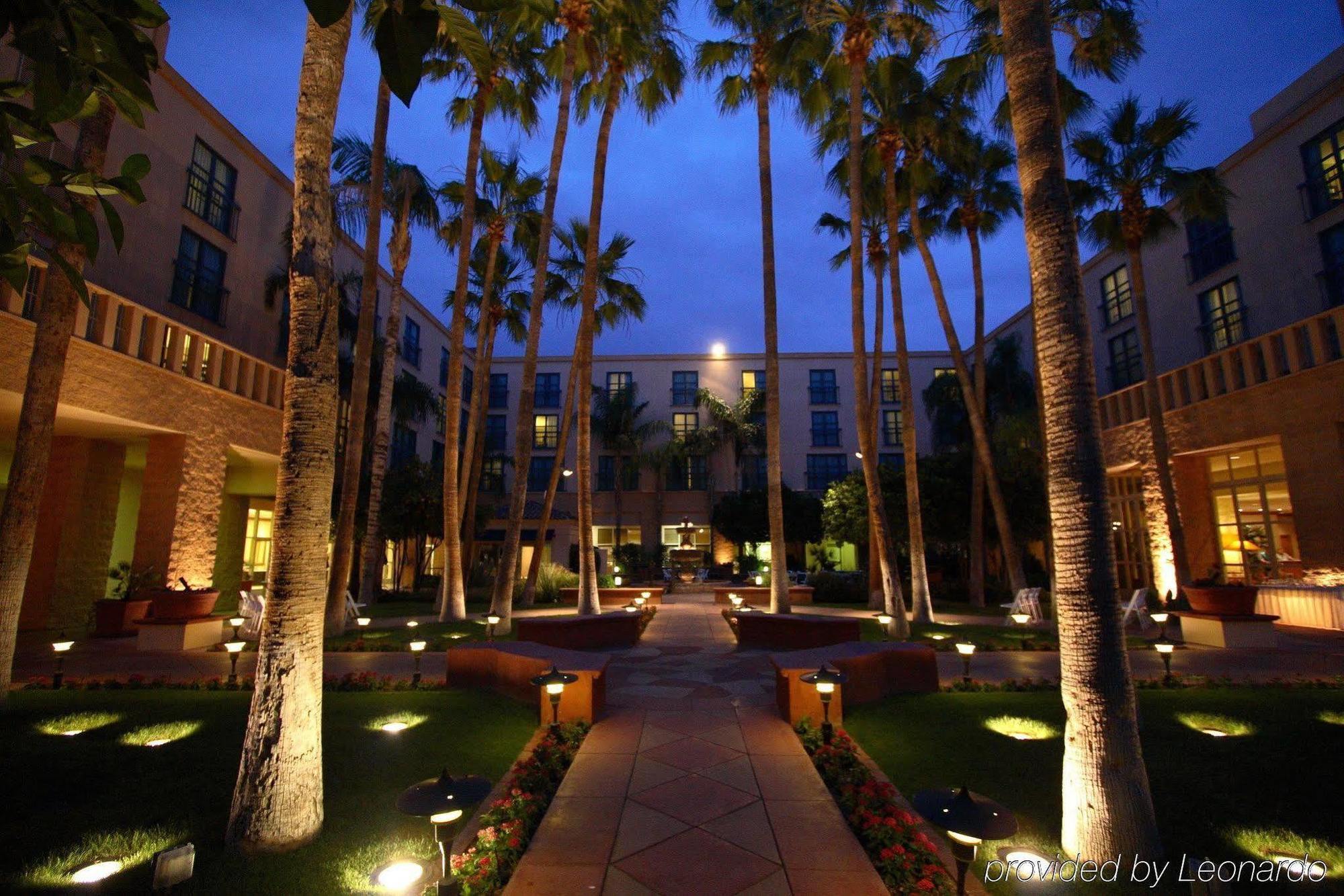 Tempe Mission Palms- Destination Fee Includes Parking Hotel Eksteriør billede